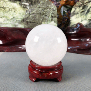 Quả cầu Thạch Anh trắng 1A - 1.3 kg - 10 cm